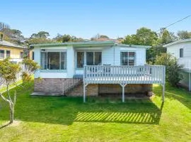 52 Ballingalla Street, Narooma
