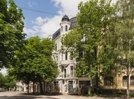 BA61 - Lux 4 bedrooms, 260 sqm, 2 balconies, Free Parking