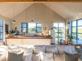 Loft & Workroom, Woodside Bay - Be My Guest Waiheke