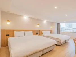 Hamilton Hotel