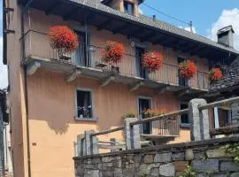 Casa Leoni a Moghegno