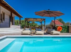 Thalpori Villa, hotel en Pastida