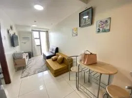 1 Bedroom Condo with Balcony-Horizons 101