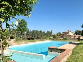 ISA - Luxury Resort with swimming pool immersed in Tuscan nature, apartments with private outdoor area with panoramic view