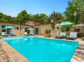 Villa Cabris by Villa Plus