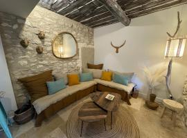 Maison de ville tout confort, hotel v destinaci Saint-Rémy-de-Provence