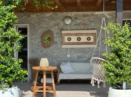 Appartamento Casa Sole, hotel v destinaci Agarone