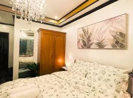 Casa de Nuevo Comfy, Central and Netflix
