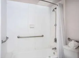 La Quinta Inn by Wyndham Cocoa Beach-Port Canaveral