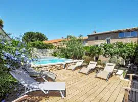 Gorgeous Home In Thézan-Des-Corbières