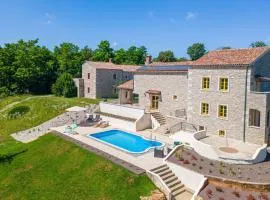 Awesome Home In Brajkovici With Sauna