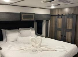 Downtown Dade City Glamper, luxuskemping Dade Cityben