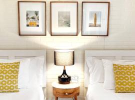 Charming 2br 2ba Beach Bungalow, khách sạn ở Lake Worth