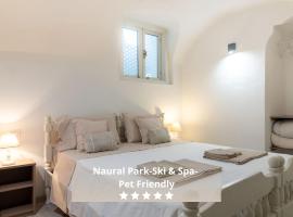 VACANZE VICINO ALLE PISTE - Vicino a Parcheggio e Centro Benessere - Parco Naturale Adamello Brenta - WI-FI & Netflix, hotel a Caderzone Terme