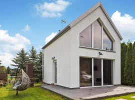 1 Bedroom Amazing Home In Podamirowo, Hotel in Podamirowo