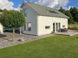Cozy Home In Kungsbacka