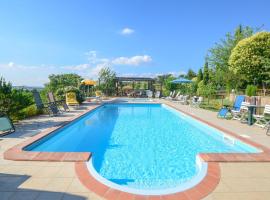 Lovely Apartment In Magliano In Toscana, hotel v destinaci Magliano in Toscana
