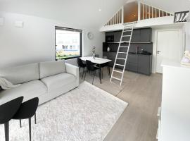 Awesome Home In Uddevalla With Wifi, hotel de lujo en Uddevalla