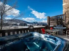 Heaven's Gate with Resort Amenities
