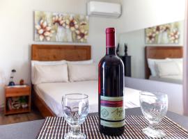 Loft condo next to metro station. Amazing view!, condominio en Atenas