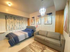 Studio Condo near Ayala, Cebu-East Gate, hotel v destinaci Carreta