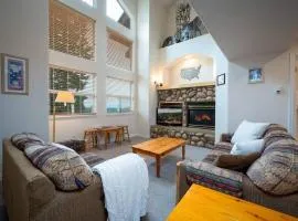 Moonridge Ski Haven a Ski In and Ski Out Property