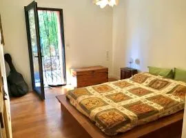 Chambre indépendante avec coin cuisine