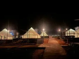 Dnamie Glamping - Lux Tent、プルフンティアン島のグランピング施設