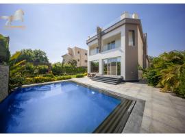 ELITE 4 Master Suites Villa - Beverly Hills, hotel a Sheikh Zayed