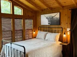 Stargazer Chalet, two bedroom with WiFi