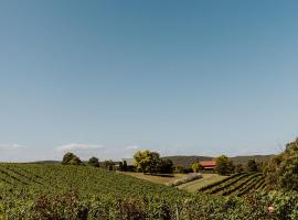 Carrajung Estate, country house in Willung South