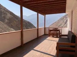 Private 1 bedroom and 1 bathroom apartment with private entrance and private terrace and free Wi-Fi