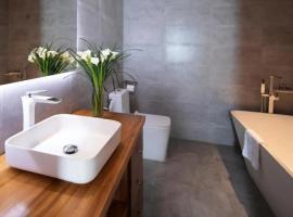 Ilonia Hotel, hotel v Ho Či Minově městě