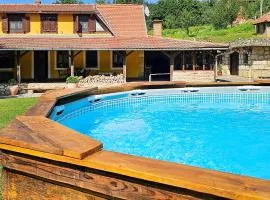 4 Bedroom Nice Home In Radovanci