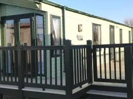 Lagooncombe modern and cosy holiday home