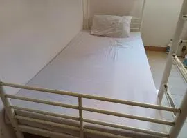 A room in an apartment in Nasr City, Cairo, near Azhar university , 15 minutes from Cairo Airport,غرفة بشقة بمدينة نصر بالقاهرة بالحي الثامن 15 دقيقة من مطار القاهرة و 7 دقيقة من معهد الفجر و 12 دقيقة لمعهد ابانة لتعليم اللغة العربية و 26 دقيقة لوسط البلد