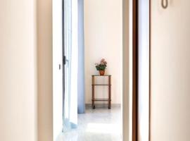 House 320, hotel i Comiso