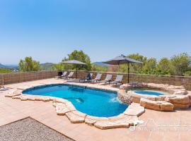 Amazing views Villa Alizee with private pool sea views and Air Conditioning, cottage in Arboçar de Baix 