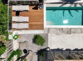 South Palms luxury village house