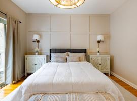 Windy City Getaway - 3BR 2BA Chicago Townhouse home, hotell Chicagos