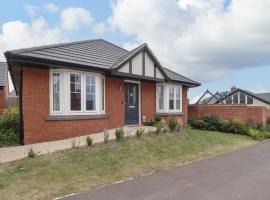 Bungalow - No 37, hotel in Ross on Wye
