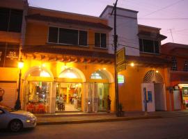 Casa de Huéspedes La Rosa, πανδοχείο σε Ixtapan de la Sal