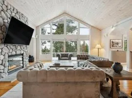 The Royal Canterbury Retreat - Near Kings Beach & Lake Tahoe