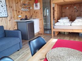 Lambhus Glacier View Cabins, chata v destinaci Höfn