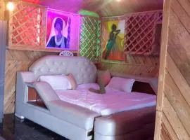 Jacar Hotel