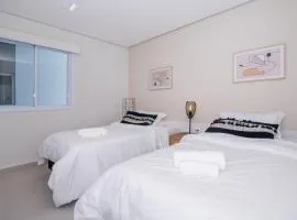 Cityscape Views - New 2BR Retreat