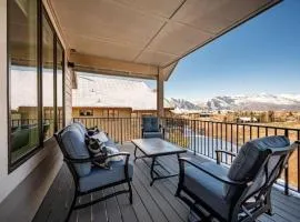 Powder Ridge Escape with Hot Tub