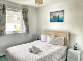 Outwith LEZ, central, free parking by Lains Lettings