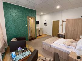 PO LARI AMP, hotel di Ploieşti