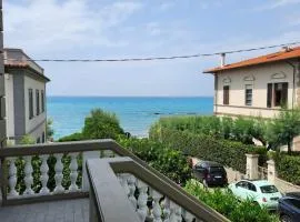 Appartamento Mare caletta Castiglioncello